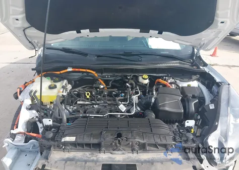 2021 Ford Escape Se Hybrid z USA, uszkodzony, nr VIN 1FMCU9BZ8MUA82801